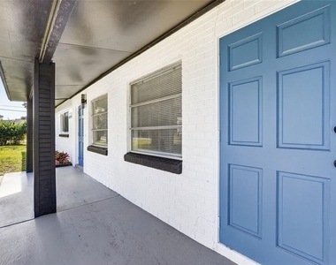 3034 Touraine Avenue - Photo Thumbnail 4