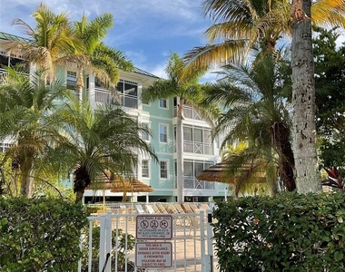 5125 Melbourne Street - Photo Thumbnail 15
