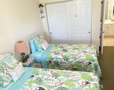 5125 Melbourne Street - Photo Thumbnail 24