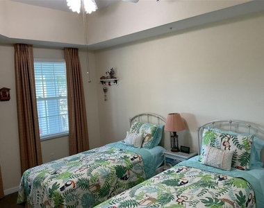 5125 Melbourne Street - Photo Thumbnail 4