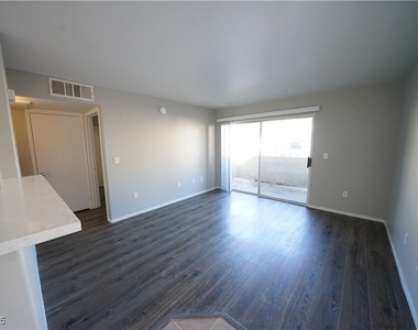 5710 E Tropicana Avenue - Photo Thumbnail 7