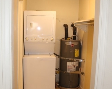 3955 Visby Lane - Photo Thumbnail 10