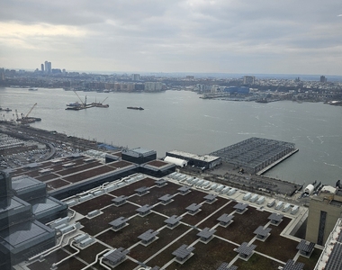 555 West 38th Street - Photo Thumbnail 8