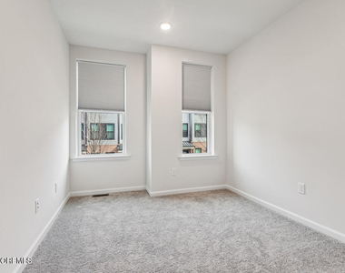 214 Jessie Place - Photo Thumbnail 17