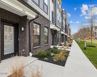 214 Jessie Place - Photo Thumbnail 1
