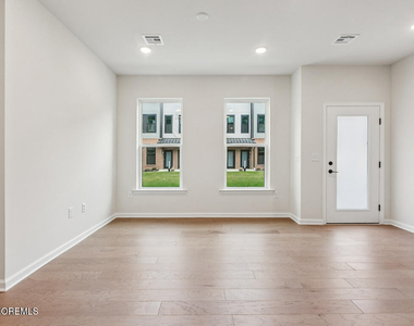 214 Jessie Place - Photo Thumbnail 5