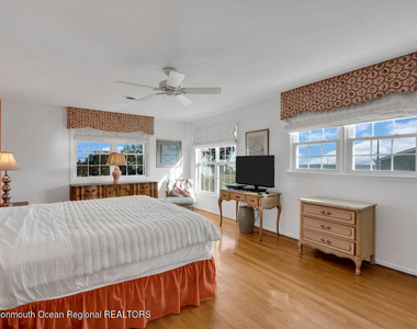 7 Howell Avenue - Photo Thumbnail 23