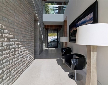 1232 Sunset Plaza Drive - Photo Thumbnail 6