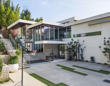 1232 Sunset Plaza Drive - Photo Thumbnail 34