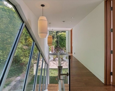 1232 Sunset Plaza Drive - Photo Thumbnail 43