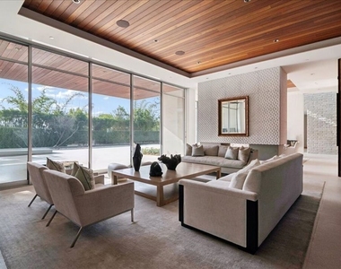 1232 Sunset Plaza Drive - Photo Thumbnail 11