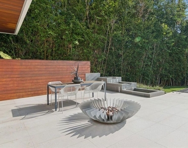 1232 Sunset Plaza Drive - Photo Thumbnail 44