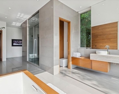 1232 Sunset Plaza Drive - Photo Thumbnail 33