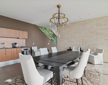 1232 Sunset Plaza Drive - Photo Thumbnail 41