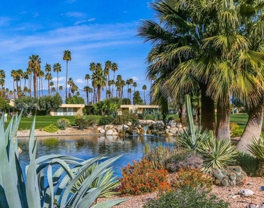 320 Desert Lakes Drive - Photo Thumbnail 42