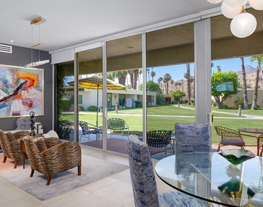 320 Desert Lakes Drive - Photo Thumbnail 8