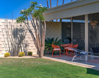 320 Desert Lakes Drive - Photo Thumbnail 36