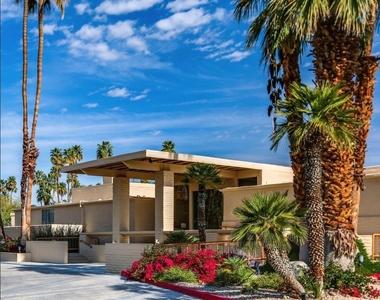 320 Desert Lakes Drive - Photo Thumbnail 46