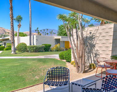 320 Desert Lakes Drive - Photo Thumbnail 32