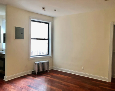 West 145th Street - Photo Thumbnail 2