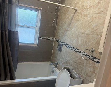 28 Clinton Avenue - Photo Thumbnail 3