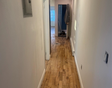 28 Clinton Avenue - Photo Thumbnail 4
