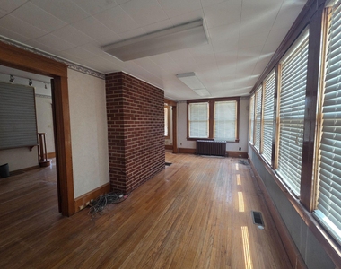 101 N Broadway - Photo Thumbnail 26