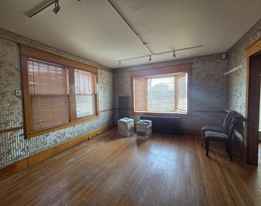 101 N Broadway - Photo Thumbnail 25