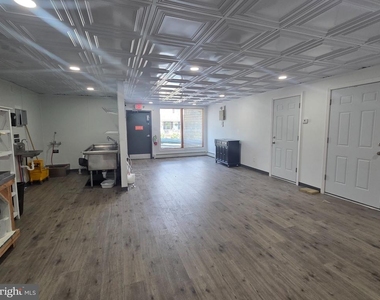 101 N Broadway - Photo Thumbnail 29