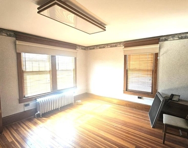 101 N Broadway - Photo Thumbnail 6