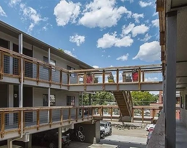 2037 Walnut St - Photo Thumbnail 2