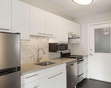 2037 Walnut St - Photo Thumbnail 6