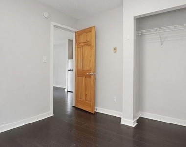 2037 Walnut St - Photo Thumbnail 10