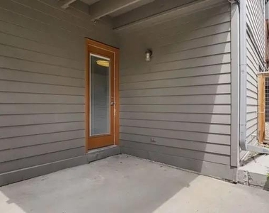 2037 Walnut St - Photo Thumbnail 3