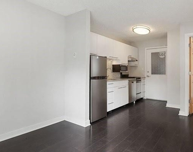 2037 Walnut St - Photo Thumbnail 7