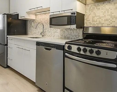 2037 Walnut St - Photo Thumbnail 4
