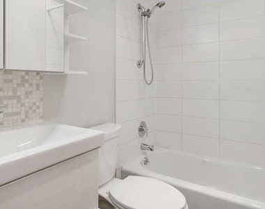 2037 Walnut St - Photo Thumbnail 12