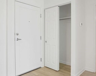 1000 W Moorhead Cir - Photo Thumbnail 9