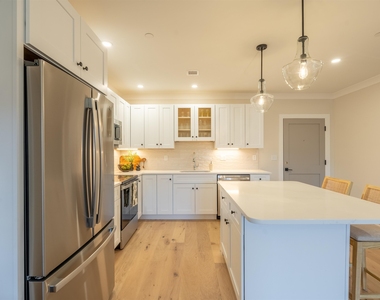 815 Lafayette - Photo Thumbnail 11