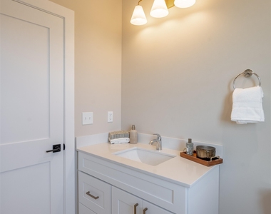 815 Lafayette - Photo Thumbnail 20