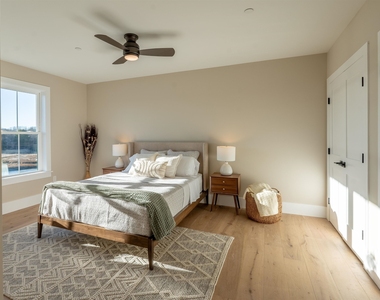 815 Lafayette - Photo Thumbnail 10