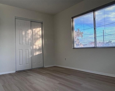 1028 Lake Weldona Drive - Photo Thumbnail 10