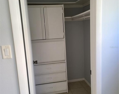 2763 Woodgate Lane - Photo Thumbnail 11