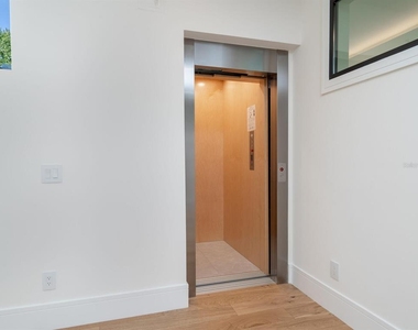 2467 Hyde Park Street - Photo Thumbnail 19