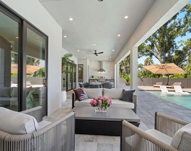 2467 Hyde Park Street - Photo Thumbnail 28