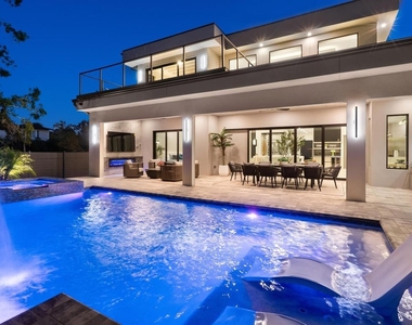 2467 Hyde Park Street - Photo Thumbnail 40