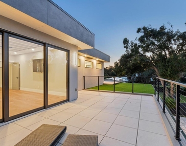 2467 Hyde Park Street - Photo Thumbnail 34