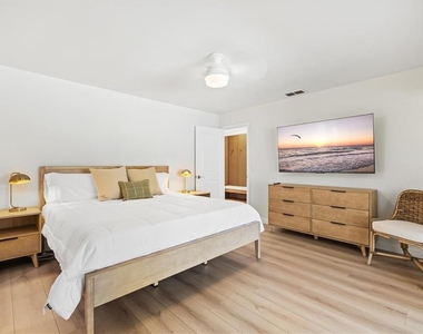 2641 Hyde Park Street - Photo Thumbnail 34
