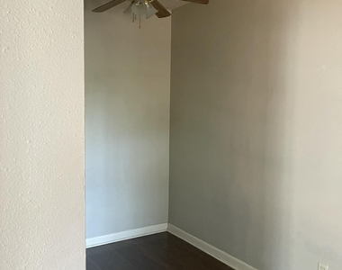 705 N St. Vrain Street - Photo Thumbnail 5