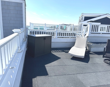 2149 Fairfield Beach Road - Photo Thumbnail 12